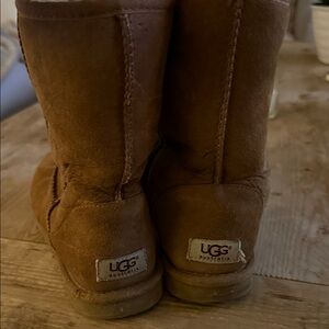 UGG Chestnut Classic Boots